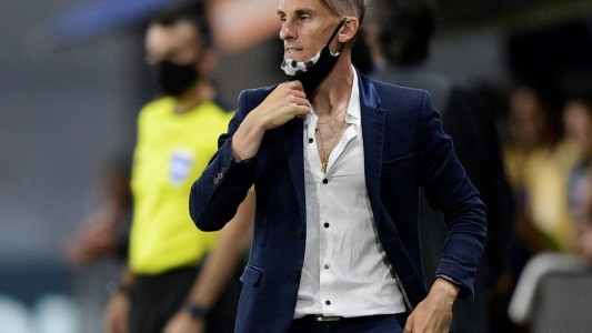 Sebastián Beccacece dejó Racing: "Nos vamos con todo el dolor, teníamos un proyecto muy lindo"