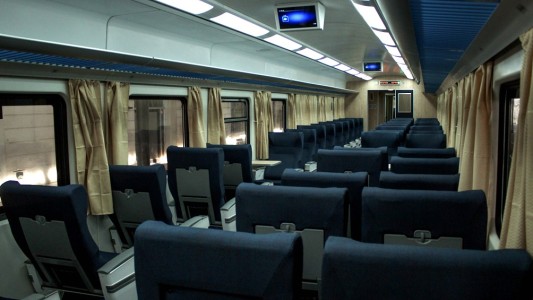 Suman dos frecuencias al tren entre Constitución y Bahía Blanca