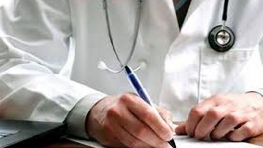 El Gobierno dio marcha atrás y derogó el aumento de las prepagas