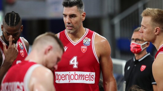 Luis Scola dio positivo de covid-19 junto a 11 de sus compañeros en el Varese italiano