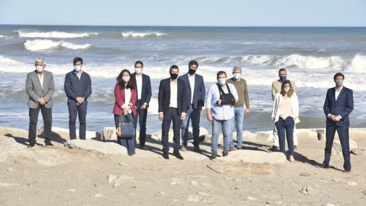 "No está pensado suspender la temporada sino controlarla más", aseguró Lammens