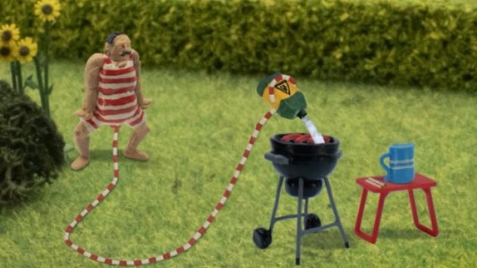 Polémica por un personaje infantil con el "pene más grande del mundo"