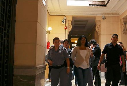 Mató a su amante en un juego sexual para robarle y la condenaron a perpetua