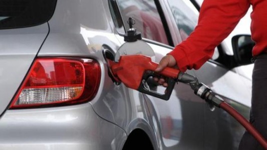 Cámara de Empresarios de Combustible afirmó que "es inminente" el aumento en las naftas