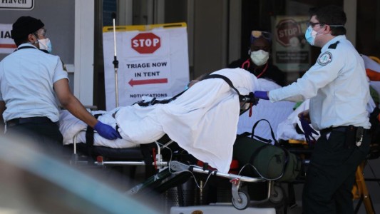 Estados Unidos registra 3.930 muertes por coronavirus, un nuevo récord diario