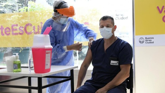 Tras aplicar 52.195 vacunas Sputnik, se reportaron 1.088 eventos: 97,7% leves