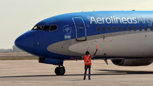 Llegó a Moscú el avión de Aerolíneas que traerá más vacuna