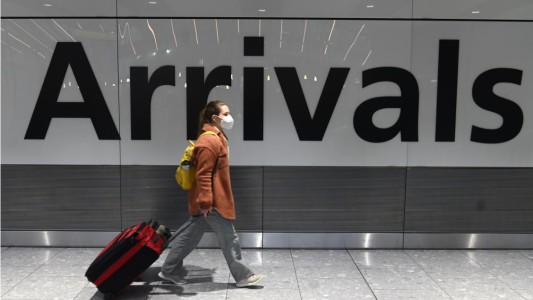 El Reino Unido impone tests negativos y cuarentenas a todos los países del mundo