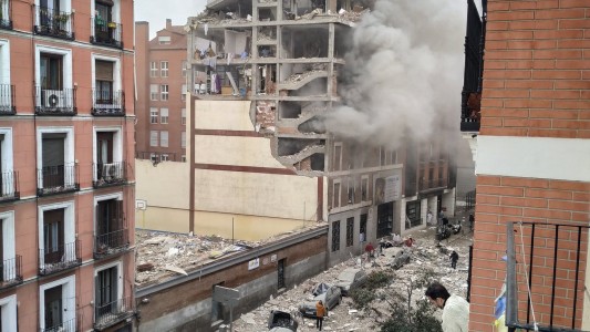 Fuerte explosión en un edificio en Madrid