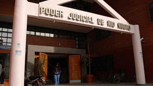 Un hombre confesó múltiples violaciones a su hijastra de 11 años por una mejor condena