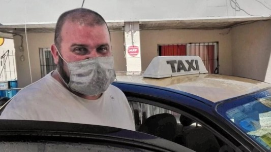 Taxista encontró una bolsa con 28.000 dólares y la devolvió