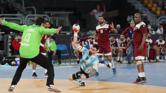 Handball: Los Gladiadores perdieron con Qatar y dependen de un milagro