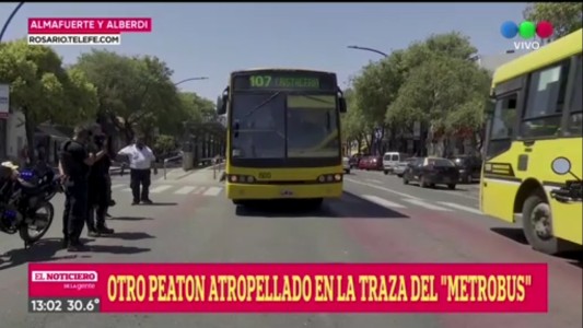 Rosario: está grave un hombre que fue atropellado por un micro en el metrobús