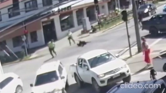 Un nuevo video del asesinato del malabarista complica a los carabineros