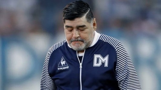 En busca de nuevas pruebas, extrajeron la información de los dos celulares de Maradona