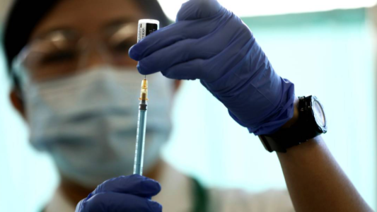 Disminuye el coronavirus: ¿Son las vacunas la razón?