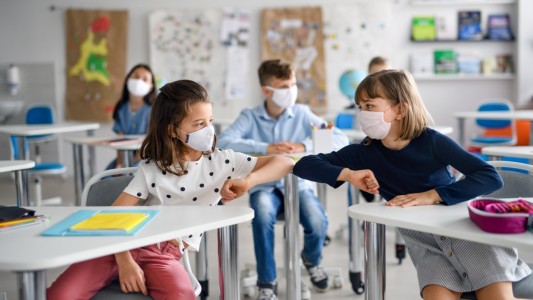 Unas 88 burbujas escolares fueron aisladas en la Ciudad tras el inicio de clases presenciales