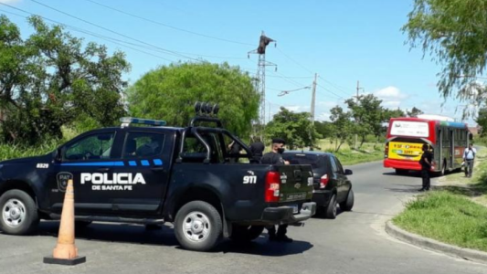 Dos hombres en moto mataron de un disparo en la cabeza a un ciclista en Santa Fe