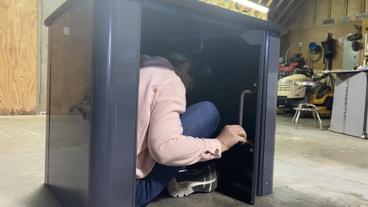 Estados Unidos: crean un pupitre antibalas para proteger a los estudiantes