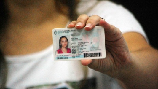 Lanzarán un DNI tarjeta con chip que podrá tramitarse en forma digital