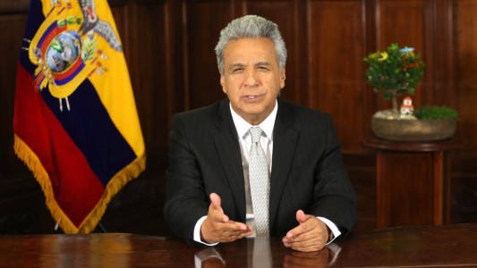 El presidente de Ecuador reveló que debe someterse a exámenes por molestias cardíacas