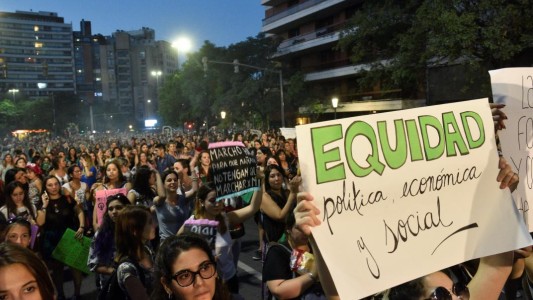 #8M: Centrales sindicales convocan a rueda de prensa y marchan al Congreso