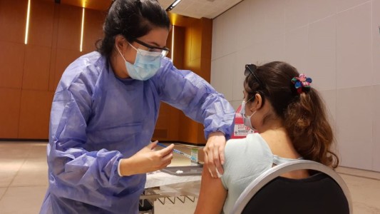 Farmacéuticos cordobeses presentaron un proyecto para vacunar a particulares, ¿cuánto costaría la vacuna?