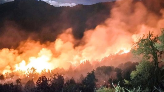 Heridos y evacuados por incendios forestales en la zona de El Bolsón