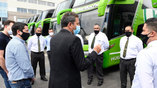 Sergio Massa: "Más de 133 mil trabajadores de transporte en todo el país van a dejar de pagar Ganancias"
