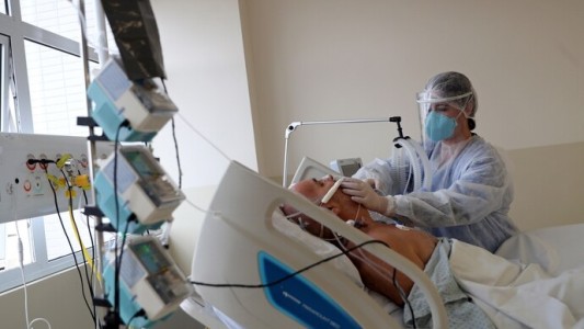 Reportan que 88 personas murieron en San Pablo por falta de camas de terapia intensiva