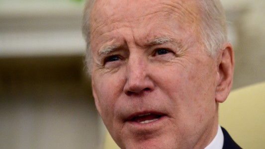 Biden sobre los ataques contra personas de origen asiático: "Es muy preocupante"