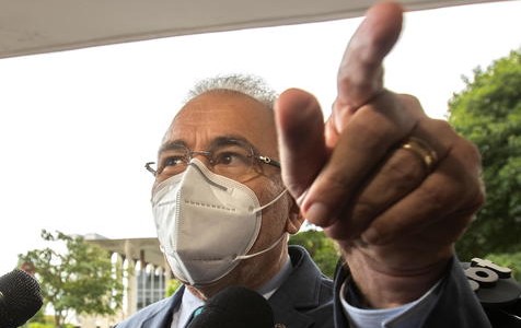 El nuevo ministro de Salud de Brasil pide "distanciamiento social"