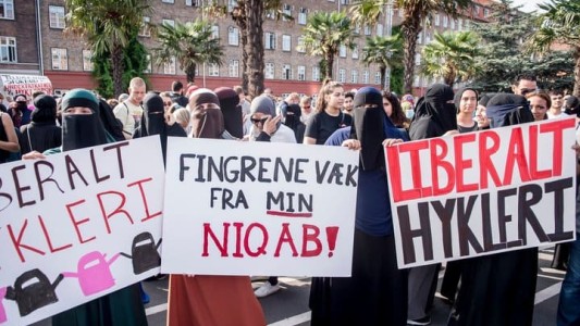Dinamarca quiere endurecer una ley sobre "no occidentales" en barrios desfavorecidos