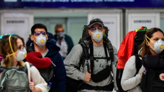 El Gobierno Nacional emitirá un nuevo DNU para desalentar los viajes fuera del país