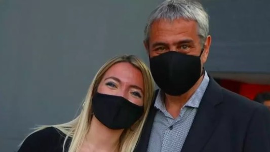 Echaron a la becaria de la Municipalidad de Avellaneda que recibió la vacuna