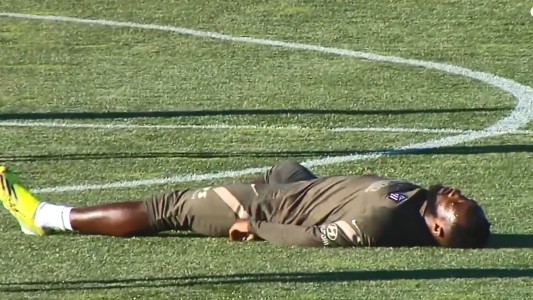 Susto en Atlético Madrid: se desmayó Moussa Dembélé