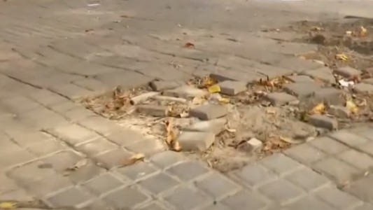 Indemnización: por una vereda en mal estado, la Municipalidad deberá pagarle $900 mil a una vecina