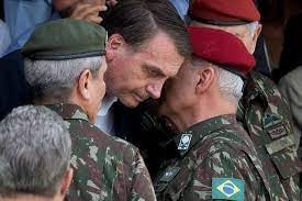 Los tres jefes militares de Brasil ponen sus cargos a disposición de Bolsonaro