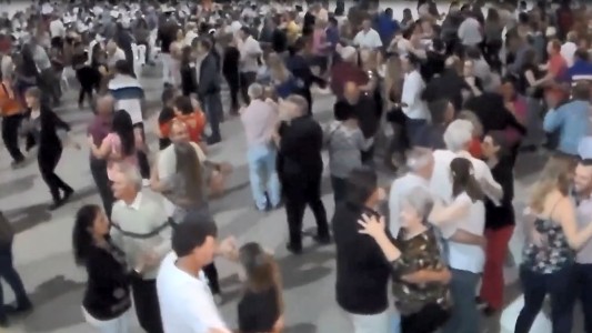 Polémica fiesta para 500 personas sin protocolos