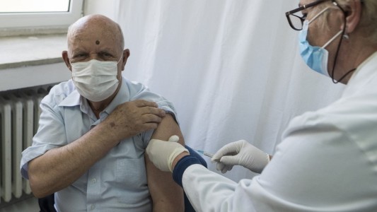 Enviarán medio millón de turnos para la segunda dosis en provincia de Buenos Aires