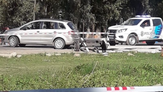 Tragedia en Florencio Varela: una nena murió aplastada por vigas de hormigón que se desprendieron de un auto