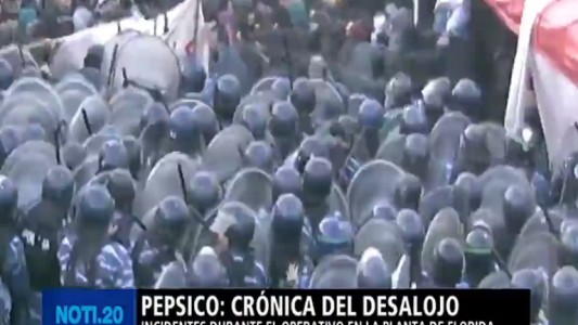 Detenidos y heridos en el desalojo de trabajadores despedidos por PepsiCo