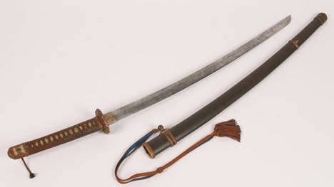 Asesinan a un hombre con un sable que se utiliza en artes marciales en su casa de Tucumán