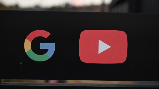 YouTube afirmó que los vídeos problemáticos "se ven muy poco" antes de ser eliminados