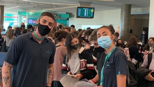 Viajes de egresados: dos vuelos desde Bariloche llegaron con 78 jóvenes infectados