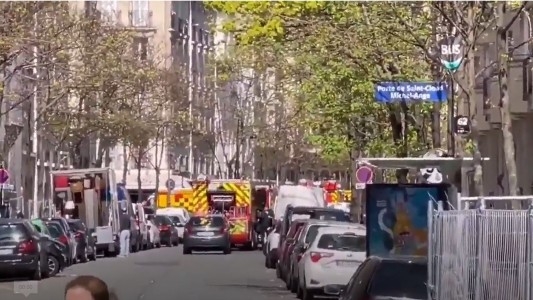 Un muerto y un herido en un tiroteo frente a un hospital