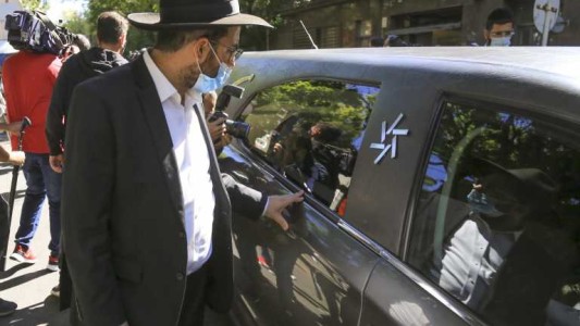 Cómo fueron las últimas horas de Mauro Viale: viendo tele y rodeado de los regalos de sus nietos