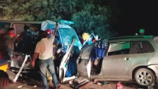 La Rioja: seis muertos por el choque entre auto y ambulancia