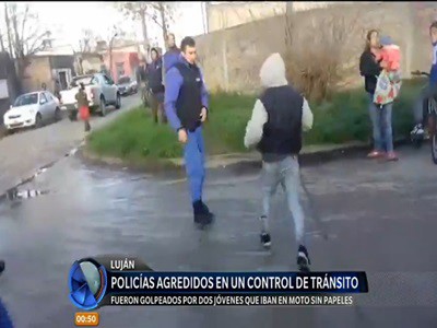 Policias agredidos en un control de tránsito en Luján