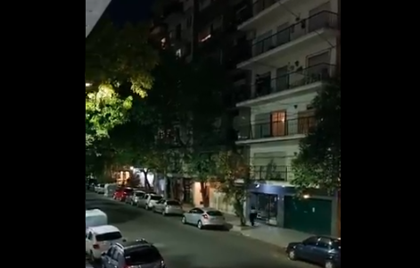 Cacerolazo en la Ciudad tras las nuevas restricciones anunciadas por el Presidente